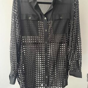 BLACK BLOUSE WITH CUT OUT DETAIL